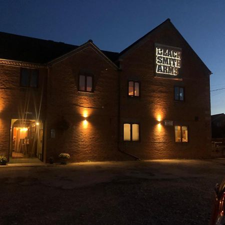 The Blacksmith Arms Bed and Breakfast Alton  Eksteriør billede