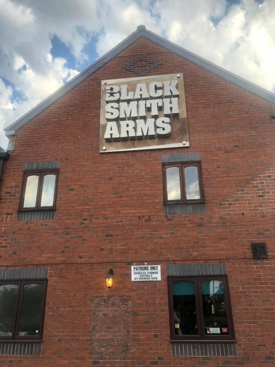 The Blacksmith Arms Bed and Breakfast Alton  Eksteriør billede